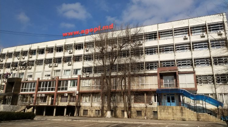 Special pentru AGEPI: Autorii nu pot beneficia de remunerație pentru prima jumătate a anului 2023, din cauza noii legi