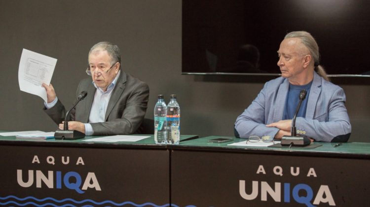 Titularii drepturilor de autor se adresează președintelui țării