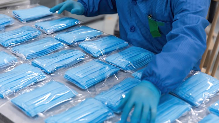 Ministerul Apărării din România a donat Republicii Moldova echipamente medicale de protecţie