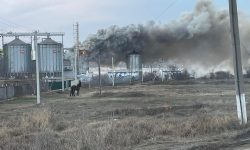 Fum dens la Giurgiulești! Arde un rezervor de păstrare a cerealelor