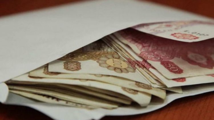 Lovitură pentru patronii „șmecheri”! Fiscul a calculat peste 60 de milioane din salarii ascunse