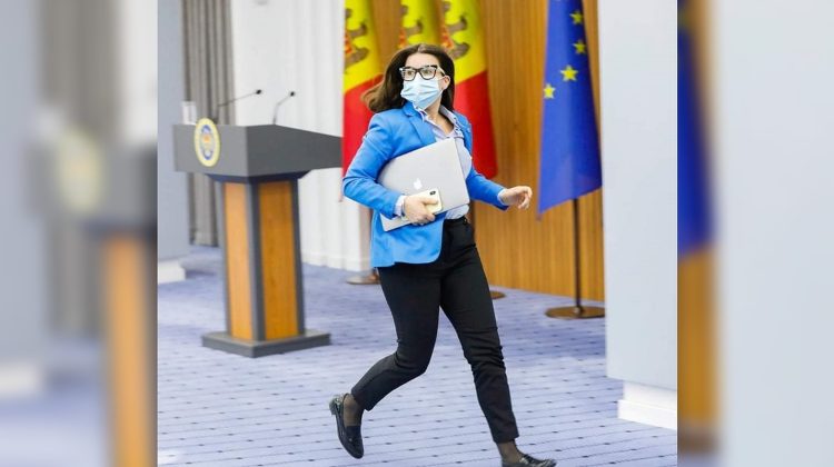 Mișcări tectonice în arcul guvernamental! Verișoara Maiei Sandu pleacă de la Guvern