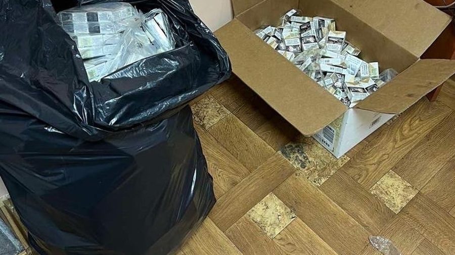 Arma secretă a vameșilor! Cum au depistat un autocar burduşit cu ţigări de contrabandă