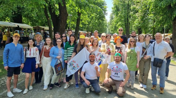 FOTO Antreprenorii autohtoni au cucerit locuitorii din Cluj Napoca la Expoziția „Republica Moldova Prezintă”