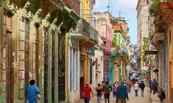 Cuba deschide larg ușa investitorilor ruși, oferindu-le tratament preferențial. În URSS exista și port