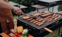 Un oraş industrial cu grătare ieftine este atât de popular încât autorităţile le spun oamenilor să meargă în altă parte