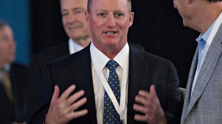 Warren Buffett şi-a prezentat moştenitorul: „contabilul” Greg Abel