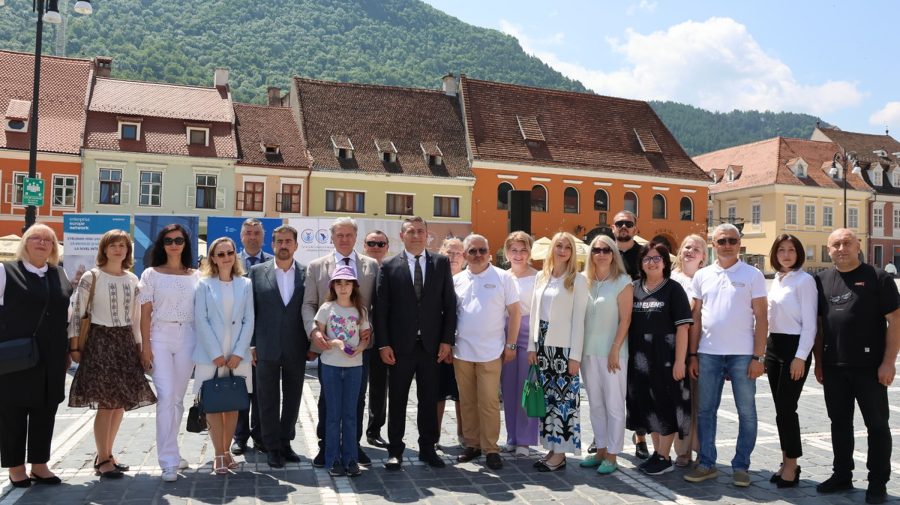 Peste 60 de antreprenori autohtoni participă la expoziția „Republica Moldova Prezintă” la Brașov, România