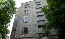 FOTO Imaginile apocalipsei! Un bloc de la Șoldănești riscă să se prăbușească