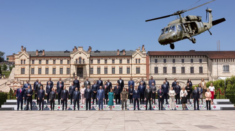 Summit-ul CPE: Primarul de Bulboaca spune că stadionul local, pentru o zi, s-a transformat în pistă pentru elicoptere