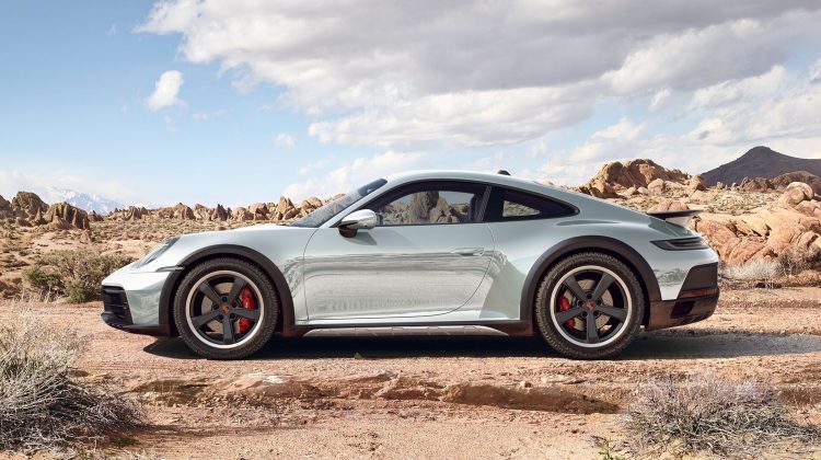 De la lux la austeritate: Porsche taie din planurile electrice și din locurile de muncă