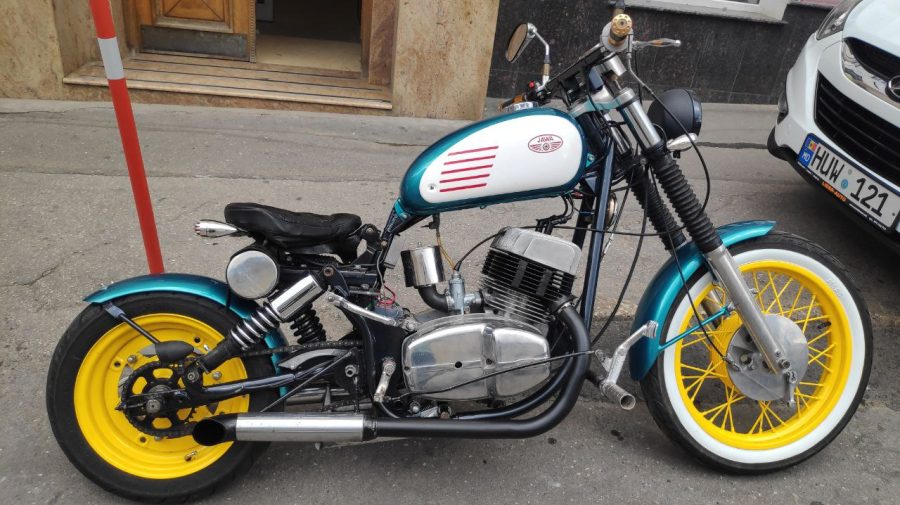 FOTO Schimbare spectaculoasă a motocicletei de vis a tinerilor de odinioară – Jawa 350