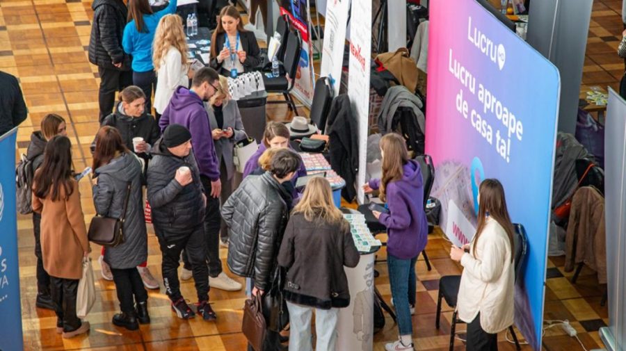 Salariu mare și un loc de muncă aproape de casă. Ce-și mai doresc candidații moldoveni — Lucru.md