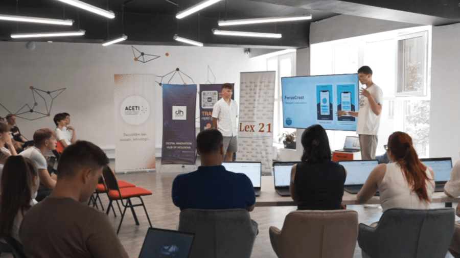 VIDEO Hackathon la Bălți: 19 tineri au învățat despre cum trebuie să arate un proiect cu potențial de finanțare