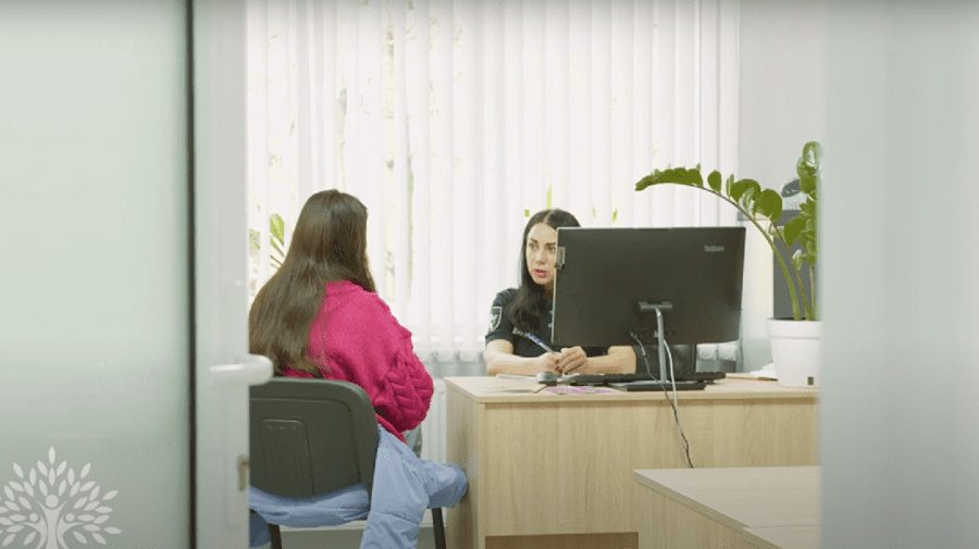 VIDEO „Îmi pare rău că nu am cerut ajutor mai devreme”. Istoria reală a unei gravide, amenințată de soț că va fi ucisă