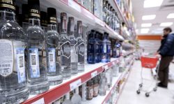 Minune mare în Rusia sub conducerea lui Putin! Populația a cumpărat cantități record de alcool, 2,3 miliarde de litri