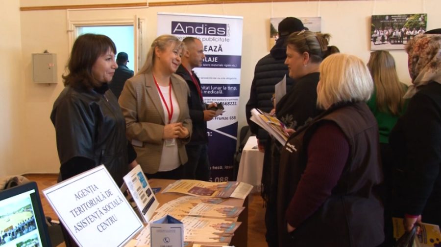 VIDEO Târgul de cariere și meșteșugari din Ialoveni a oferit mai multe oportunități localnicilor