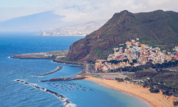 Locuitorii din Canare s-au săturat de turiști. Plănuiesc proteste și greve, ca reacție împotriva turismului excesiv