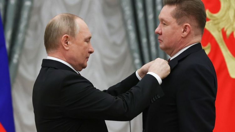 „Țarii gazului și petrolului”, loviți în portofel: Moscova vrea să taie cu 99% salariile lui Miller și Secin