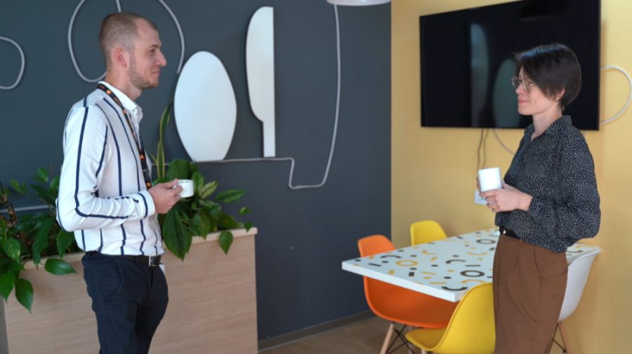 Angajarea asistată a persoanelor cu dizabilități: Experiența pozitivă a lui Andrei Covalschi și a Asociației Motivație