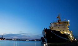 Petrolierele fantomă ale lui Putin ar putea fi interzise în Marea Baltică