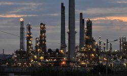 Rusia se pregătește să închidă robinetul exportului de benzină. Guvernul analizează un embargo total