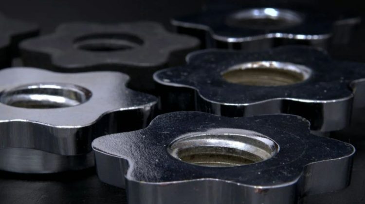 Reciclatorii se opun monopolului fiscal pentru importul de produse reciclabile feroase în Moldova prin SA „Metalferos”