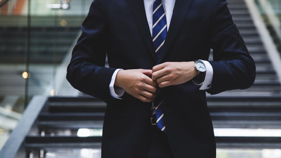 Creşterea preţurilor revoltă bogaţii. Unele branduri de lux au început să ofere discounturi pentru a nu pierde clienţi