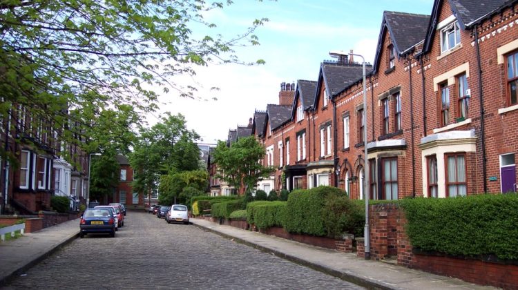 Criză imobiliară fără precedent în Marea Britanie: Autorităţile trebuie să construiască un oraş de mărimea Londrei