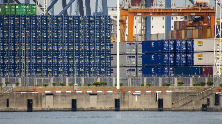 Băncile chineze au început să blocheze schemele de tranzit a importurilor în Rusia