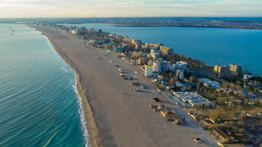 Lux pe litoralul de peste Prut: Un șezlong în Mamaia costă cât o noapte de cazare