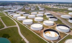 Petrol ieftin, economia cu frână! Criza globală împinge barilul sub 62 de dolari