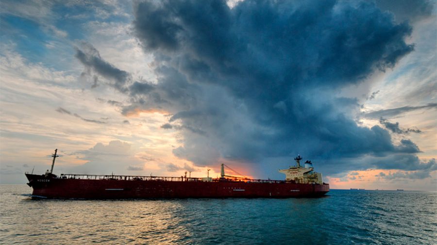 1,3 miliarde de dolari, în derivă: Rusia nu mai poate vinde petrolul sancționat