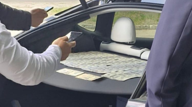 Șpagă grea și nume grele! Cumătrul lui Spînu, vedetă într-un scandal cu mită transnistreană