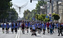 Un importator auto din Chișinău va oferi premii de 330.000 USD la un semimaraton din centrul capitalei