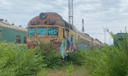 Fier vechi pe șine. CFM scoate la mezat locomotive și vagoane, în încercarea de a-și redresa situația financiară