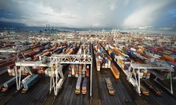 Marfa stă, clienții așteaptă! Tarifele americane și seceta pun Europa în genunchi