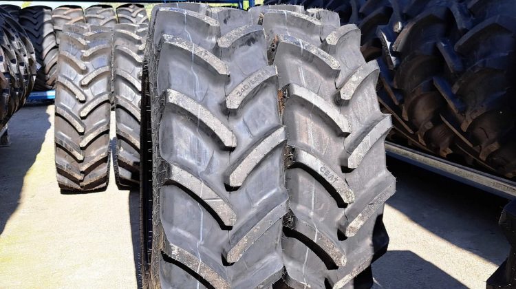 Piața anvelopelor, controlată de șapte companii! Fermierii le aleg pe cele din China