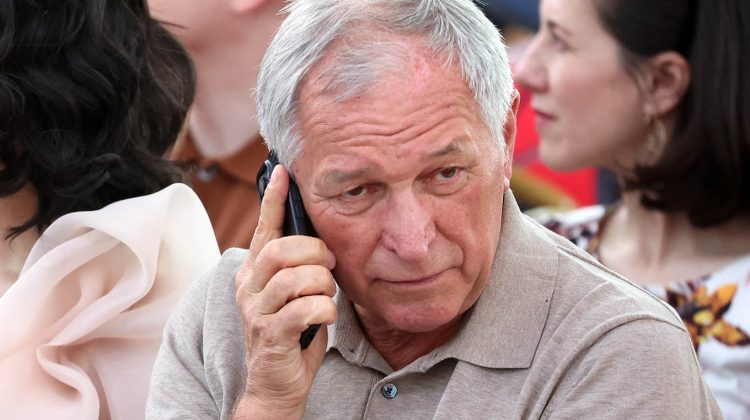 Miliardar lăsat fără aur! Kremlinul i-a confiscat imperiul aurifer lui Strukov