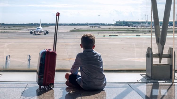 UE pregătește o revoluție în aeroporturi: Lichidele în bagajul de mână, fără limită?