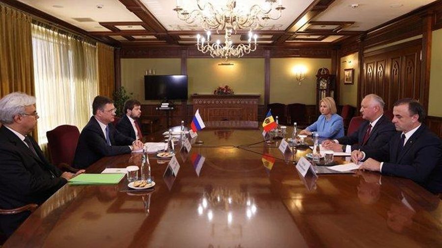 Dodon, la Moscova după gaz. Rusia își oferă din nou „prietenia energetică” Moldovei