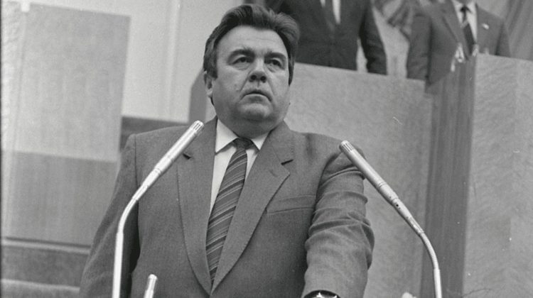 Din discursul lui Snegur, la prezentarea primului proiect al Constituției: Avem nevoie de independență reală