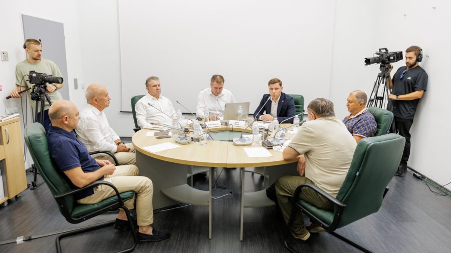 Reprezentanții mediului de afaceri și economiștii cer reformarea sistemului financiar-bancar