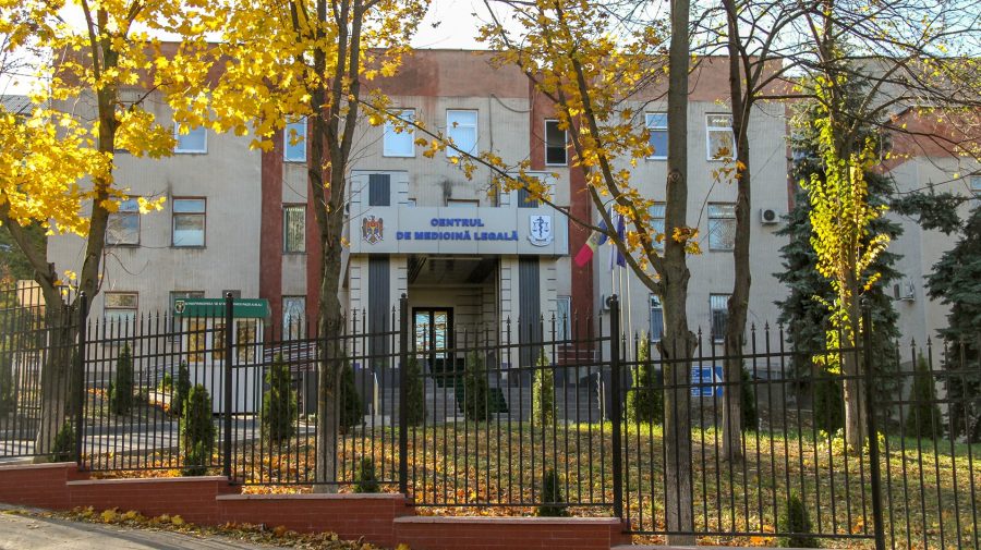 Pana digitală a blocat morții în frigidere! Câte cadavre nu au putut fi ridicate de rude