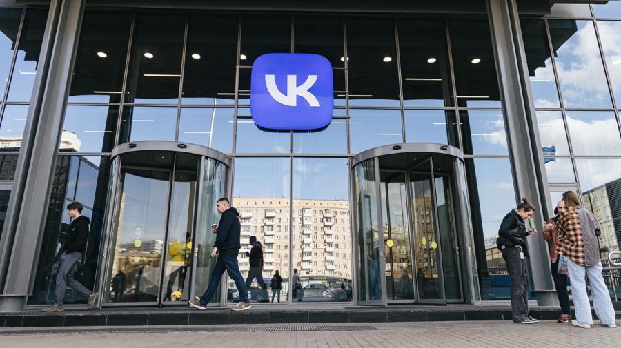 „Facebook-ul” Rusiei, în faliment cronic! Pierderi-record în era fiului lui Kirienko