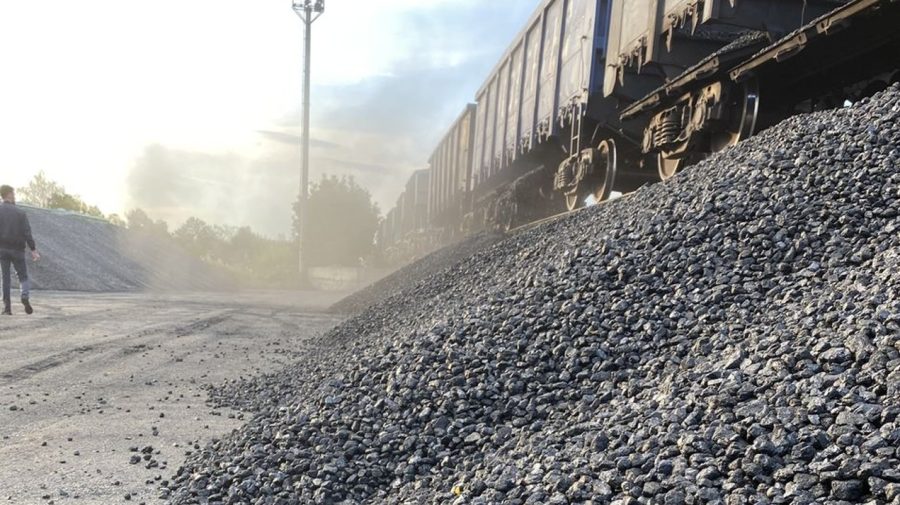 Cărbunele și lemnele de foc s-au scumpit în 2025