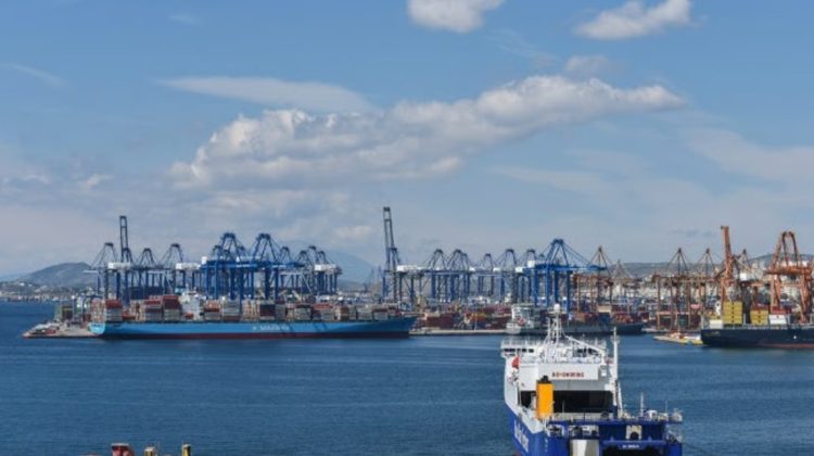 Un port din Grecia controlat de China, epicentrul unei fraude de 800 milioane de euro